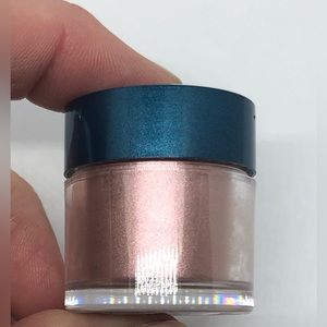 Stila All Over Shimmer Loose Powder Eye Shadow Highlighter Rose Gold Full Size